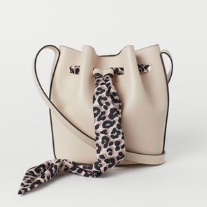 Small Bucket Bag (beige/leopard print)